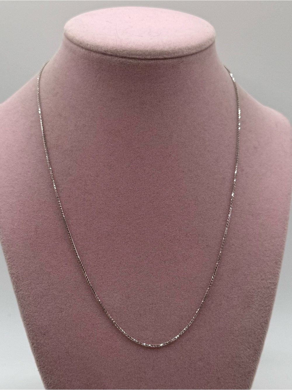 Delicate 14k white gold Women’s Chain Necklace